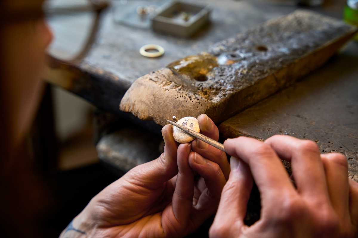 Sorgfältige Handarbeit